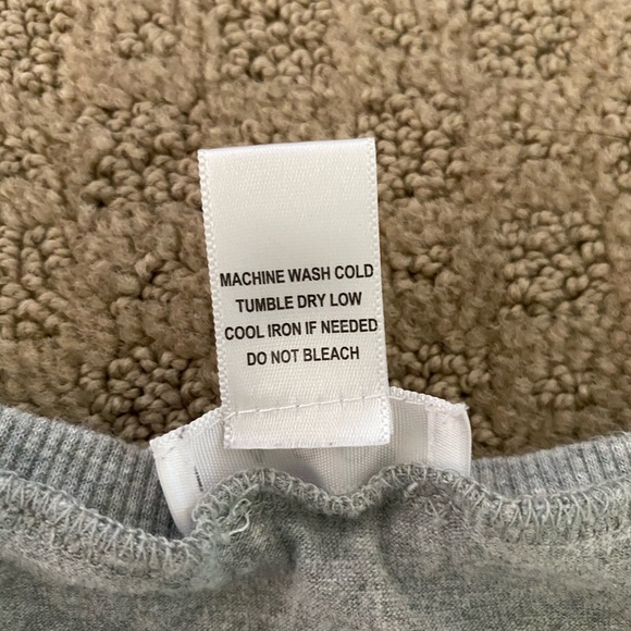 Plain Gray Crop Top - Picture 4 of 4